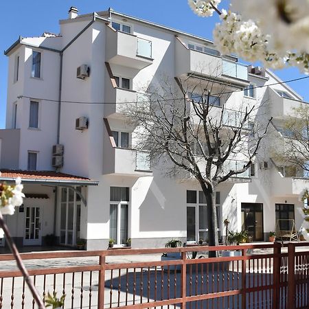 Markom Apartmani Kaštela Exterior foto